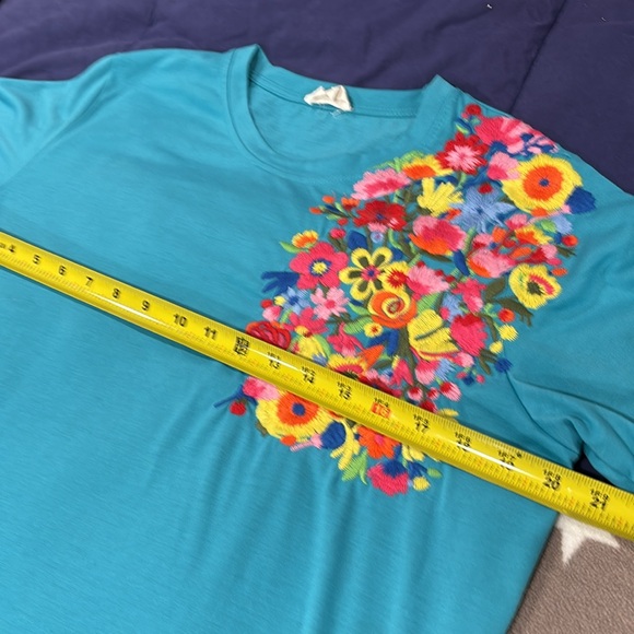 Layerz Collection Floral Embroidered Turquoise Top Women’s Size Medium - Picture 7 of 10
